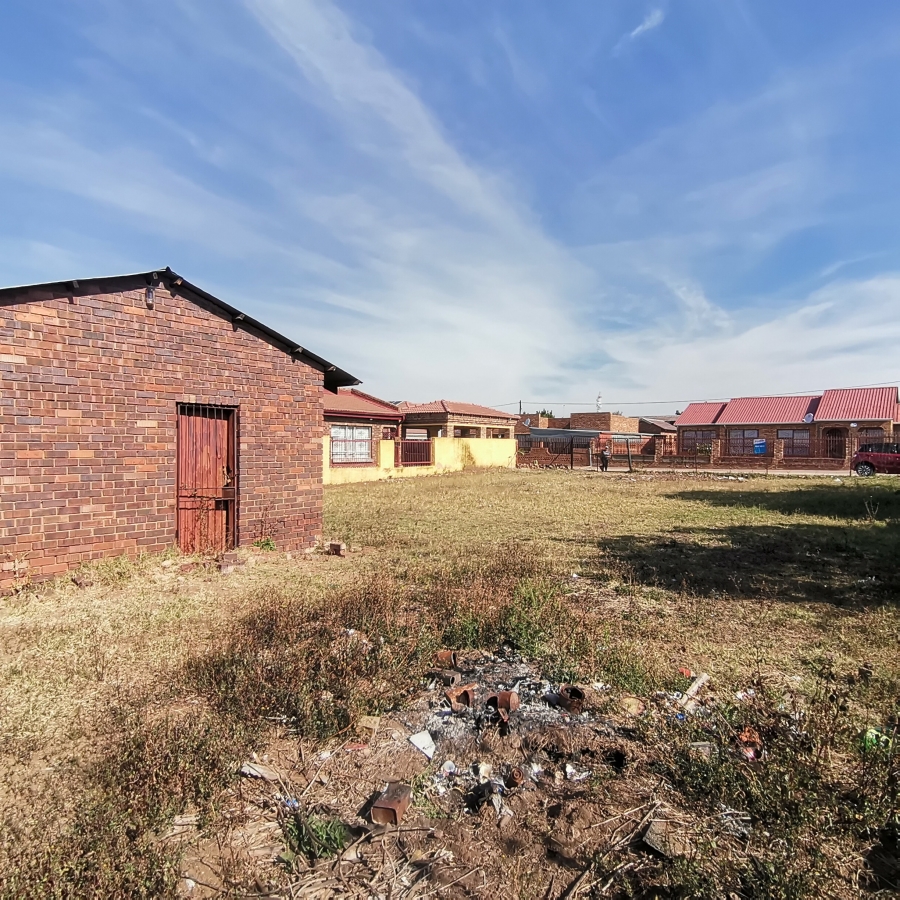1 Bedroom Property for Sale in Lethlabile North West
